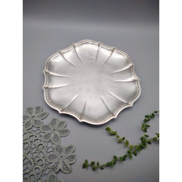 Vintage Chippendale Silver Plate Serving or Trinket Tray, Scallop Edge, 10.75" - Picture 1 of 17